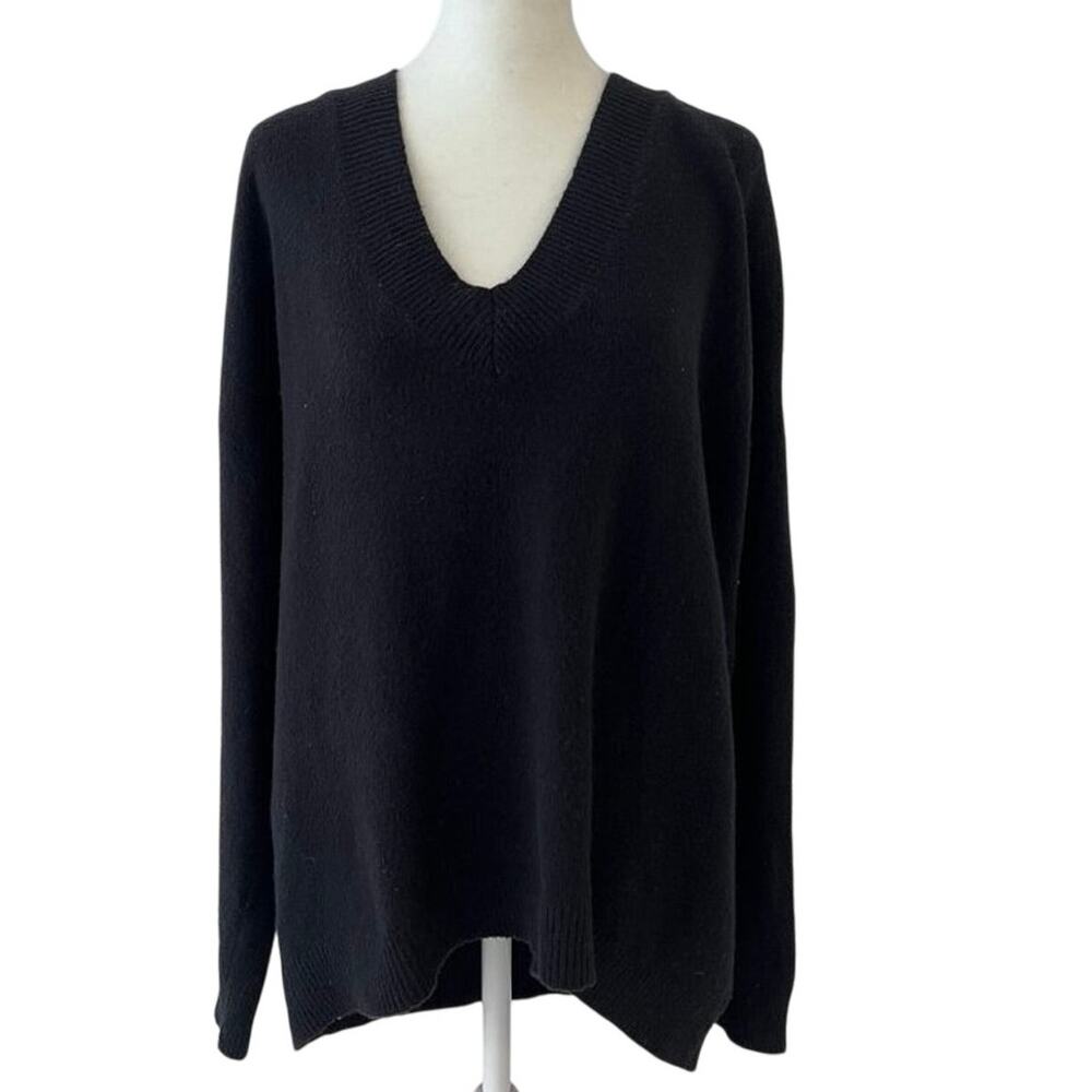 Treasure & Bond Black V-Neck Knit Sweater M Oversized Cozy Minimalist Chic